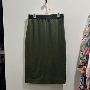 cute hunter green pencil skirt!!
